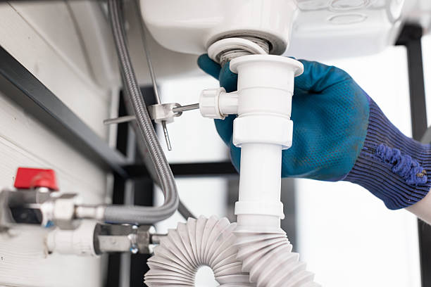 Reliable Emergency Plumber contractor in Lejunior, KY by Masters Plumbing Service